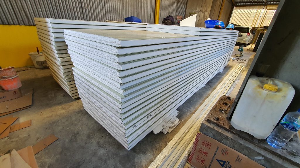 Sandwich panel EPS